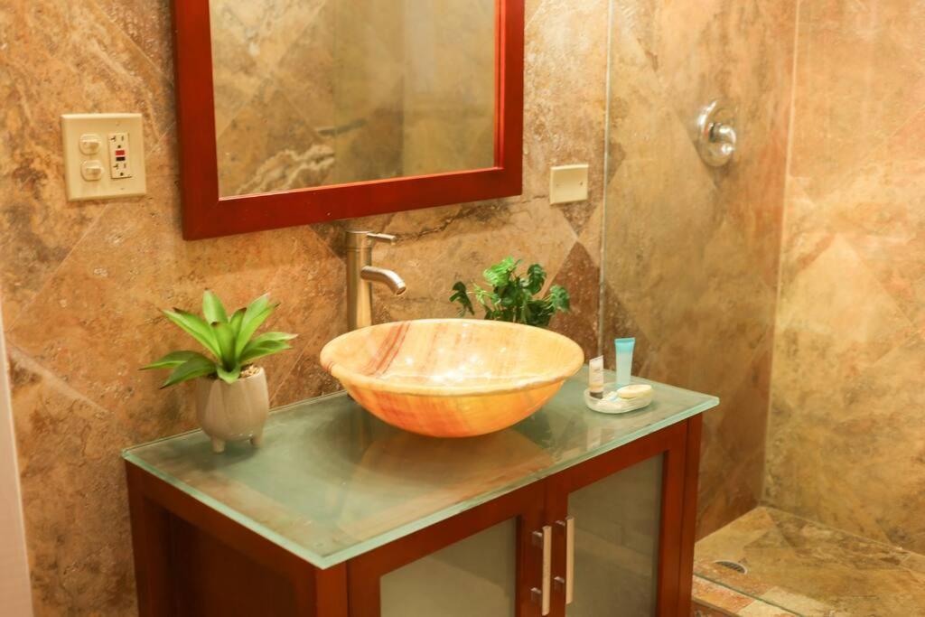Sailfish Villa Luxury Beachfront Estate Magens Bay Cruz Bay Εξωτερικό φωτογραφία