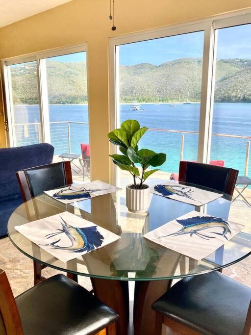 Sailfish Villa Luxury Beachfront Estate Magens Bay Cruz Bay Εξωτερικό φωτογραφία